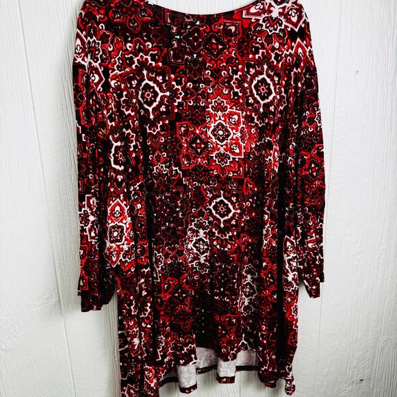 Women's Red Patterned Top - Picture 2 of 9